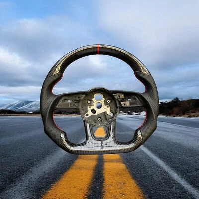 Volante de fibra de carbono Audi Sport Foto 1 de 4