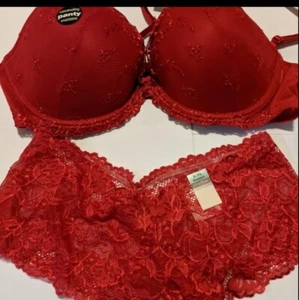 New Ambrielle Red Laced Bra & Panty Set. Sexy 40D/XL - Picture 1 of 4