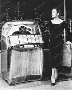 Wurlitzer Jukebox Model 1900 Centennial 1956 Vintage 8x10 Photography Reprint - Picture 1 of 1