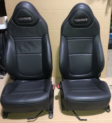 Mallett Racing Solstice Sky Leather Bucket Seats Dark Gray 2006-2010 Foto 1 de 4