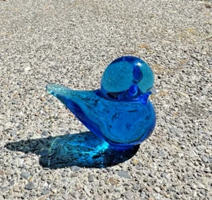 Vintage Bluebird by Titan Art Glass Little Glass Bird 2" Tall - Picture 1 of 7