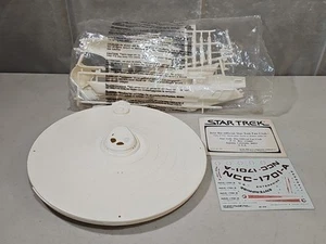 RARO DE COLECCIÓN 1991 Paramount Pictures Star Trek USS Enterprise NCC-1701 modelo de plástico - Imagen 1 de 7