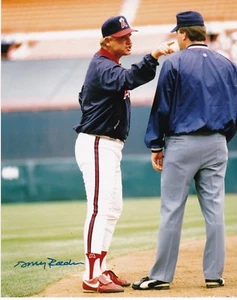 DOUG RADER CALIFORNIA ANGELS ACTION SIGNED 8x10 - Picture 1 of 1