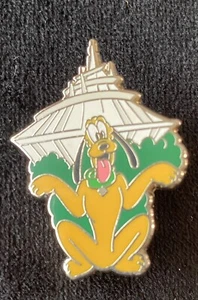 Disney Pin 89771 Pluto CM exclusive Space Mountain Hands Across the Lands - Picture 1 of 4