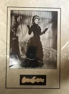 Greer Garson - Firma enmarañada con una fotografía - Imagen 1 de 1