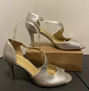 NATURALIZER Bella Silver Asymmetrical Strap Open Toe Heels Women Sz 6M US/36EU - Picture 1 of 13