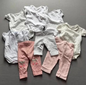 Kleidungspaket Neugeborenes Baby Mädchen 3-6 Monate erste Größe Outfits Hosen Bodys - Bild 1 von 12