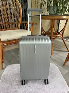 Samsonite Uplift HS Carry On Spinner Luggage - Picture 1 of 6