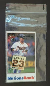1990 MLB Baltimore Orioles, Chris Hoiles Nations Bank SGA Lapel Hat Pin - Picture 1 of 3