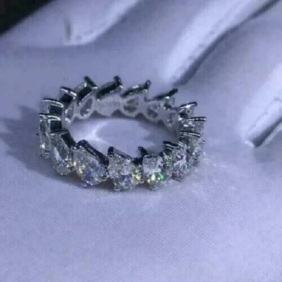 Anillo de compromiso de eternidad de diamantes creado en laboratorio con pera de 2,40 quilates acabado en oro blanco de 14 quilates Foto 1 de 4