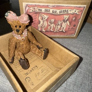 Boyd's Shoebox Bears 🧸Maisey…”the Goil”Grizberg 4-1/4” - Picture 1 of 6