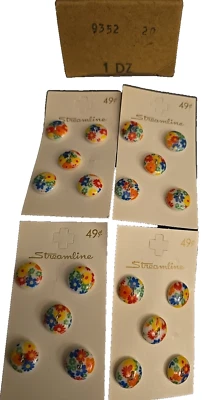 Vintage Streamline #9352 Size 20 Flower Whimsical Nostalgia Retro Buttons NEW - Image 1 of 4