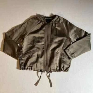 Banana Republic olivgrüne Satin-Bomberjacke mit durchgehendem Reißverschluss, Größe XS - Bild 1 von 9