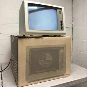 Ancien écran couleur IBM 5153 - Entièrement testé excellent fonctionne très bien - Photo 1/24
