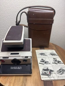 Polaroid SX 70 Land Camera Model 2 White/biege Body With Leather Case - Picture 1 of 16