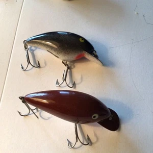 Vintage Heddon Lures 2 Big Hedd Grey And a Maroon Excellent 3 3/4”. Lot X4 - Picture 1 of 11