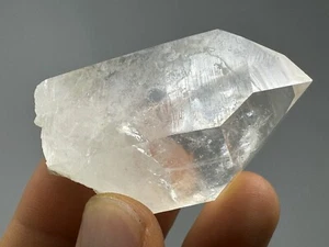 SUPERB Golden Healer Arkansas quarzo punta naturale 35,4 g AR USA cristallo L9f - Foto 1 di 12