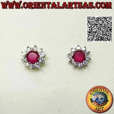Orecchini Argento 925‰ fiore con rubino di sintesi tondo incastonato contornato  - Immagine 1 di 4