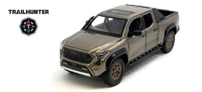 Coche diecast con pantalla MiJo Exclusives 1:24 2024 Toyota Tacoma Trailhunter Edition  Foto 1 de 4