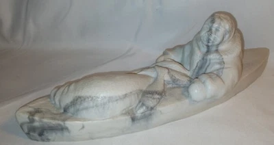Figura de arte popular pescador inuit tallada escultura ártica Canadá  Foto 1 de 3