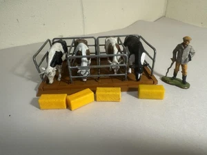 Penna, recinzioni, contadino e balle vintage Britains 1:32 modelli fattoria animali mangime mucca - Foto 1 di 7