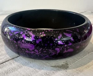 Vintage 80s 90s Chunky Purple Black Splatter Resin Bangle Bracelet 2.75" Retro - Picture 1 of 4