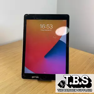 Apple iPad Pro 9.7" - 256GB, Wi-Fi + 4G, - Space Grey - CRACKED - Picture 1 of 13