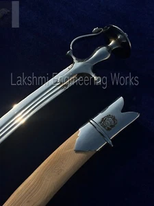 NICKEL PLATED SWORD, wooden scabbard, lion microengraved on accessories, - Picture 1 of 9