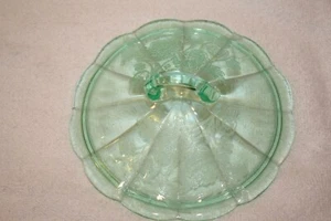 Peacock and Wild Rose (Paden City) green Lid for Candy - Picture 1 of 4