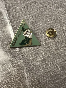 DLR Snow White & Seven Dwarfs Candlelight Cast Exclusive Bashful Disney Pin - Picture 1 of 2