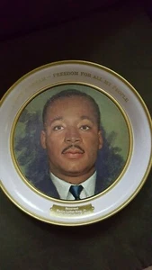 MARTIN LUTHER KING HANGING METAL TRAY WITH HIS EULOGY ON BACK SIDE. BRAND NEW - Picture 1 of 5