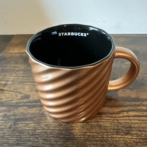 Nueva taza de té café Starbucks 2024 taza cobre bronce remolino elevado cerámica 14 oz. - Imagen 1 de 3