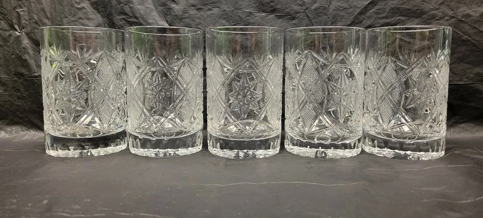 Juego de 5 vasos de jugo de cristal grabado vintage fondo pesado  Foto 1 de 4