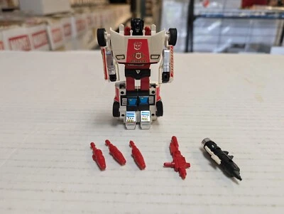 Medio alerón perdido alerta roja G1 | Transformers de colección | Hasbro Takara  Foto 1 de 4