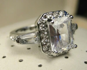 Divertido Impresionante Enorme Anillo de Compromiso Esmeralda Tanzanita Corte Esmeralda Talla 6,5 - Imagen 1 de 6