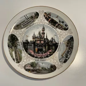 Disneyland Souvenir Plate Vintage, Excellent Condition! Walt Disney Productions - Picture 1 of 3