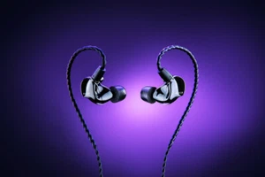 Razer Moray-Ergonomic In-ear Monitor for All-day Streaming-FRML Packaging - Picture 1 of 1