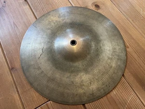 Zildjian Orchestra Hand Cymbals 12 Inch 2 Pieces - Picture 1 of 12