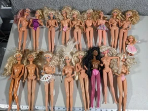 Gran Lote 17 Muñecas Barbie Años 80/90 Malasia Indonesia y 1 Mini Muñeca - Imagen 1 de 8