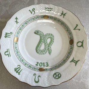 Herend Jahresteller Schlangendesign 2013 grün weiß gold gebraucht - Bild 1 von 1