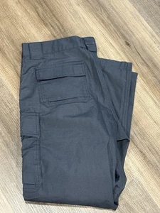 Under Armour Tactical Pants Size 36/30 Zip Fly Grey Cargo Pockets Straight Leg - Picture 1 of 7