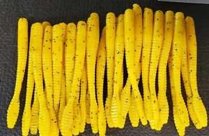 3.5 IN Paddle Tail (BANANA PEPPER)-drop shot/Finesse Worms-HEAVY GARLIC 30CT - Picture 1 of 3