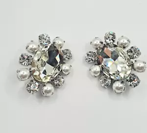 Auth Signed ALESSANDRA RICH Large Faceted Crystal & Pearls clip earrings 4cm - Picture 1 of 4