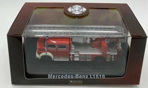 EBOND Modellino Mercedes Benz L1519 - Camion pompieri - Atlas Edit 1:72 - 0148 - Foto 1 di 1