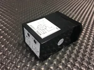Sensor de lámpara Daiichi Keiki SDB-104D 12V 0.1-1A 0.5-5s - Imagen 1 de 3