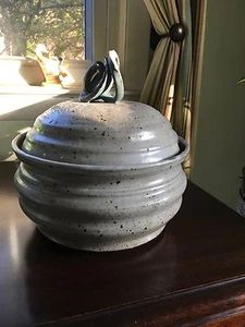10x4.75" Deep Hand Thrown Stoneware Tureen Artist Signed - Picture 1 of 6