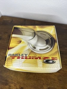 Oakley Thump 2 (256 MB) Sunglasses Brown Smoke Frames Bronze Lens with Box - Picture 1 of 14