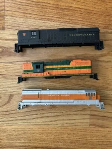 VINTAGE HO Scale Shells PENNSYLVANIA RAILROD 7607 - LOCOMOTIVE Shells - - Picture 1 of 2