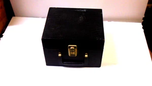 12 8 TRACK TAPE BLACK CARRYING HARD CASE - Picture 1 of 2