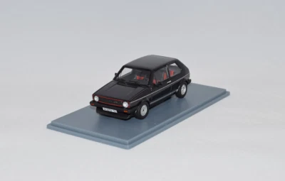 Golf Gti 1980 miniature WV NEO 1/43 - Photo 1/4